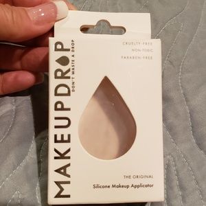 MakeupDrop Original Silicone Makeup Applicator